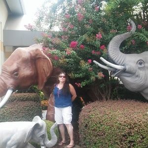 Meet your Posher, Kay